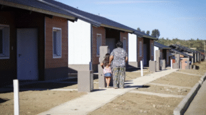 Regalías en debate: la oposición quiere crear un fondo habitacional en Río Negro