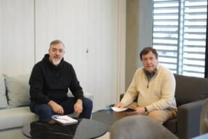 Acuerdo entre ATE y Weretilneck: acordaron el pase a planta permanente de 4.200 trabajadores estatales
