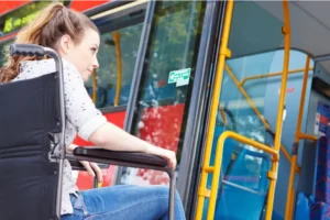 La Secretaría de Transporte ratificó que las personas con discapacidad podrán seguir viajando gratis con el CUD físico