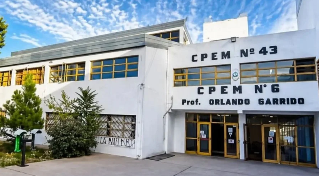 “La bala le dañó un tendón”: habló la tía del alumno herido en la escuela de Cutral Co “La bala le dañó un tendón”: habló la tía del alumno herido en la escuela de Cutral Co