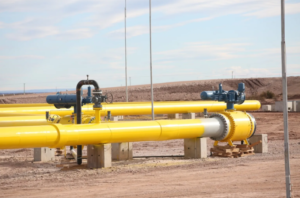 Neuquén apuesta al GNL: aseguran que el acuerdo con YPF abre una nueva etapa para el desarrollo 