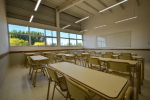 Mientras cae el gasto nacional, Neuquén lidera la inversión educativa por alumno en Argentina