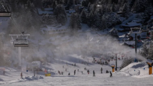 La nieve técnica se consolida como el motor que sostiene la temporada en Cerro Catedral