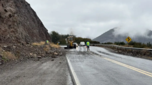 Cerraron el paso Pino Hachado por un fuerte temporal: cómo están las rutas de Neuquén y Río Negro