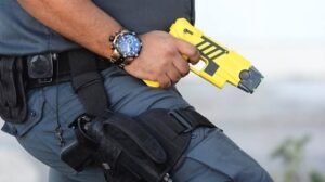 Río Negro avanza con las pistolas Taser: prevén incorporar hasta 16 equipos para la Policía