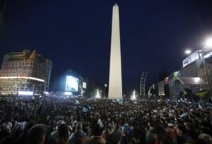 Argentina venció a Inglaterra y el Obelisco se llenó de hinchas para celebrar el pase a la final del Mundial 2026