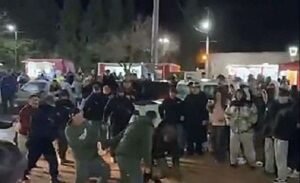 Incidentes en la comarca: disturbios y un despliegue policial en el Monumento a Messi de Cutral Co tras la final