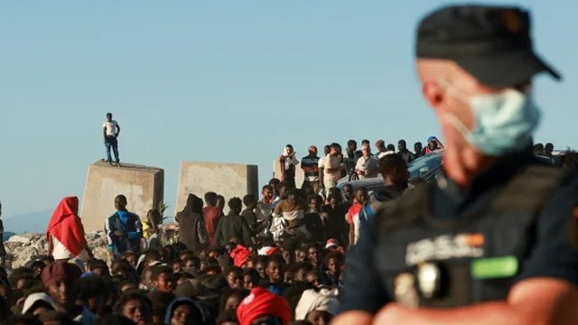 Alerta en Ceuta: España y Marruecos refuerzan la frontera ante un posible ingreso masivo de migrantes 
