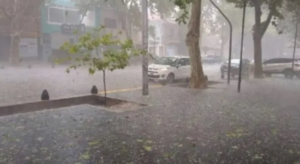 Alerta por tormentas, nieve y fuertes vientos: qué provincias estarán afectadas este lunes