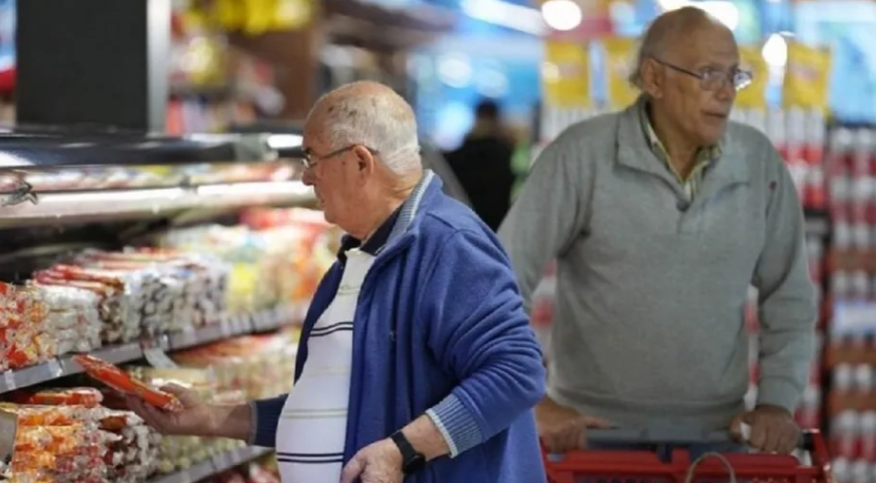 Inflación de julio: el dato que espera el Gobierno y las proyecciones que anticipan las consultoras