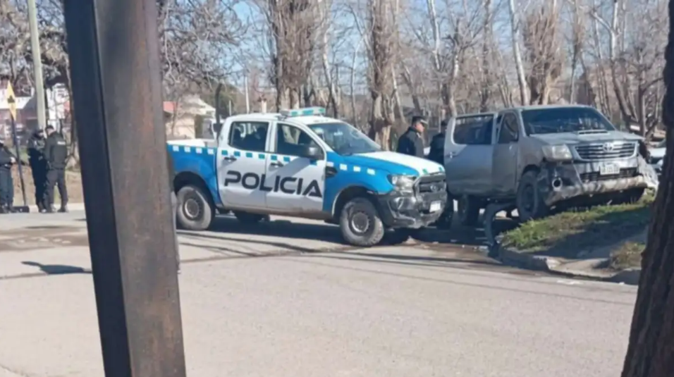 Detuvieron y acusaron al hombre que protagonizó el robo de una Hilux y una persecución en Neuquén