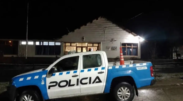 Aluminé: detuvieron al acusado de atacar a su expareja con un hacha y luego incendiaron su casa
