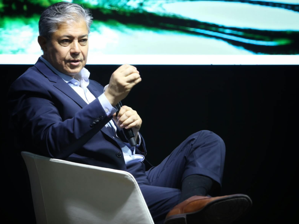 Figueroa destacó el financiamiento de CAF para Neuquén: “La transformación empezó el día cero”