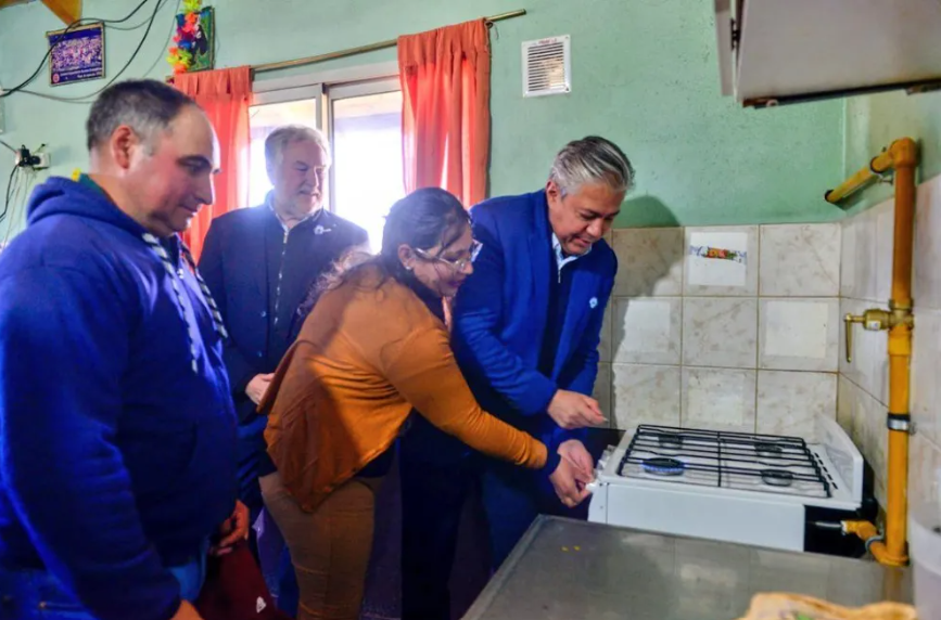 Figueroa lanzó un plan de seis años para llevar gas a todos los hogares de Neuquén