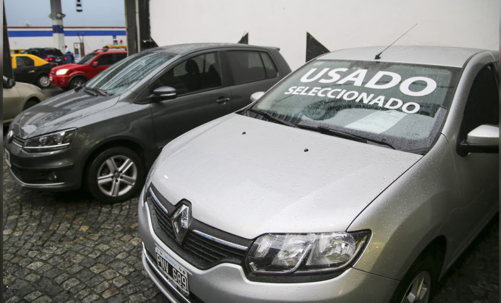 Comprás o vendés un auto usado: qué trámites siguen siendo obligatorios y qué conviene revisar