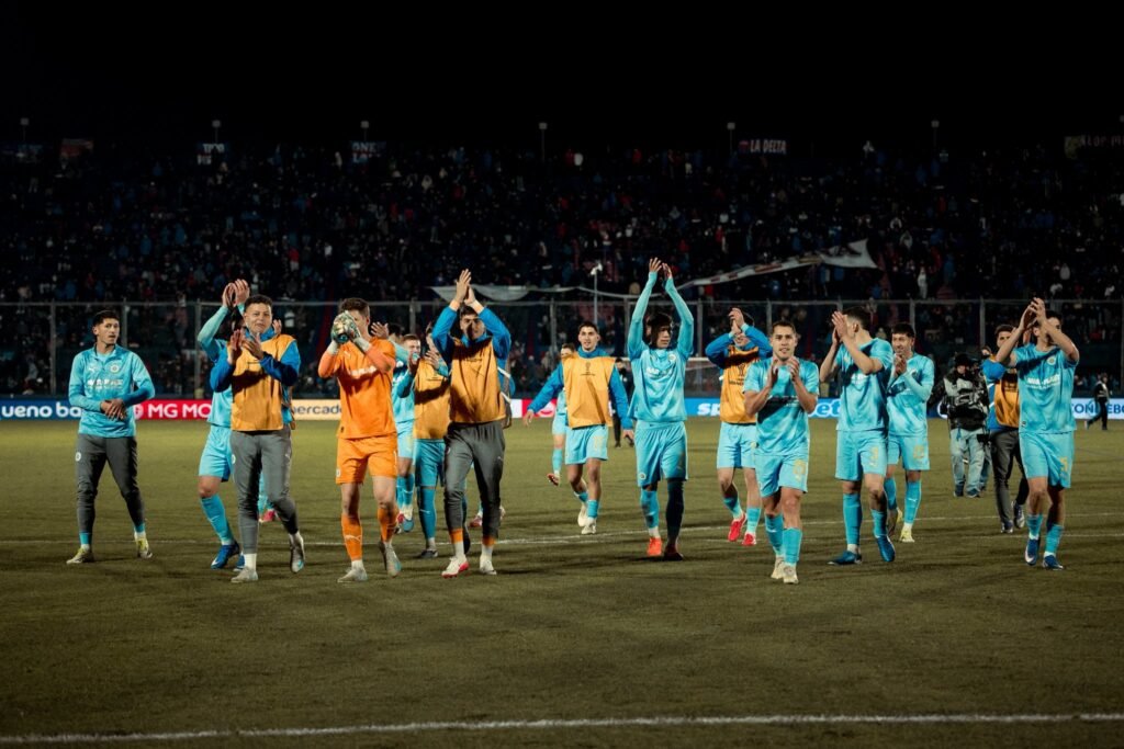Tigre cayó ante Montevideo City Torque y quedó obligado a ganar en Uruguay