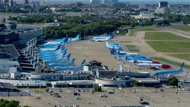 Reapertura en el transporte aéreo: Aeroparque volvió a operar tras 55 horas de cierre