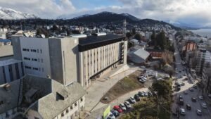 Bariloche sumará 22 plazas críticas y 60 nuevas camas en el Hospital Carrillo