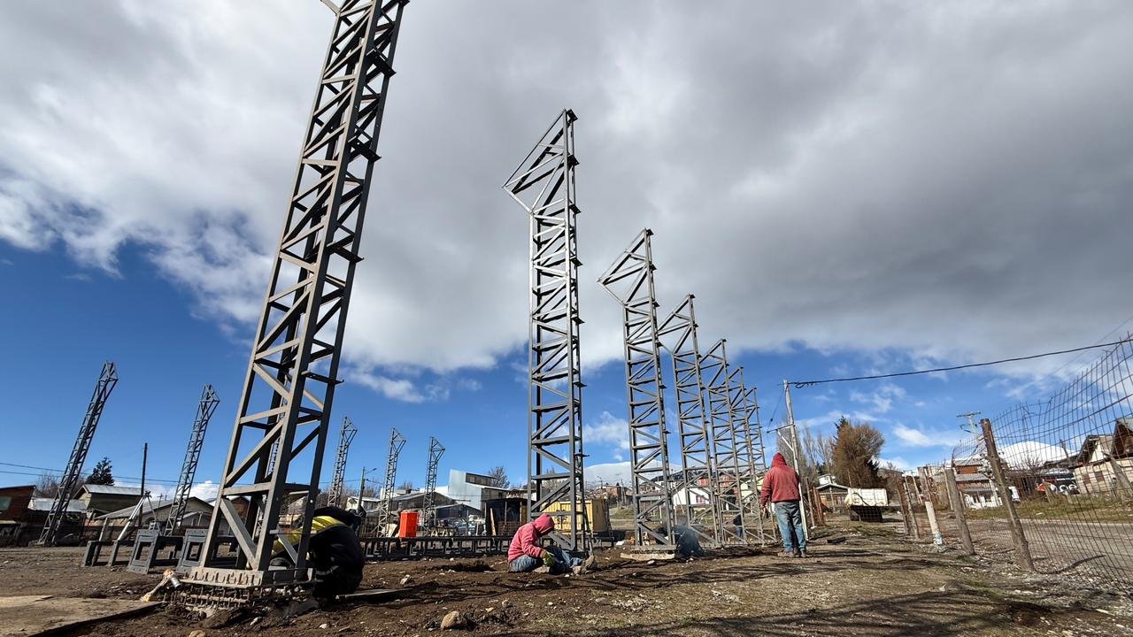 Bariloche: el Gimnasio Municipal N°6 avanza y ya toma forma en el barrio Arrayanes Bariloche: el Gimnasio Municipal N°6 avanza y ya toma forma en el barrio Arrayanes
