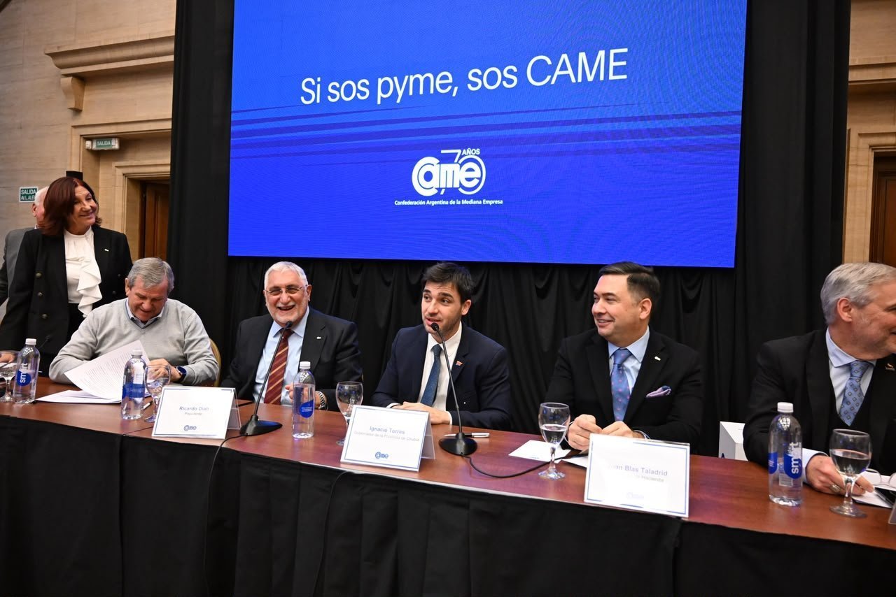 Torres firmó un acuerdo con CAME para capacitar a emprendedores de Chubut