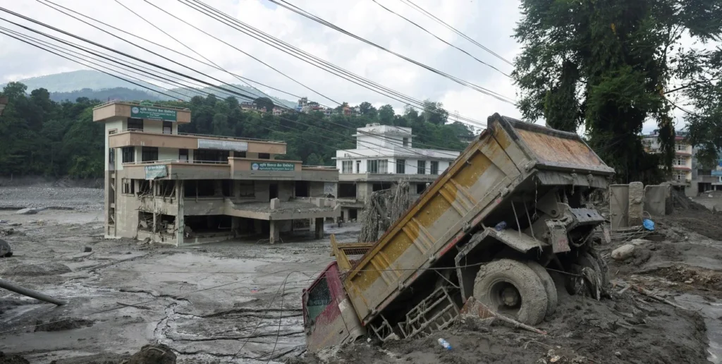 Inundaciones en Nepal: asciende a 469 la cifra de muertos y continúa la búsqueda de cientos de personas desaparecidas