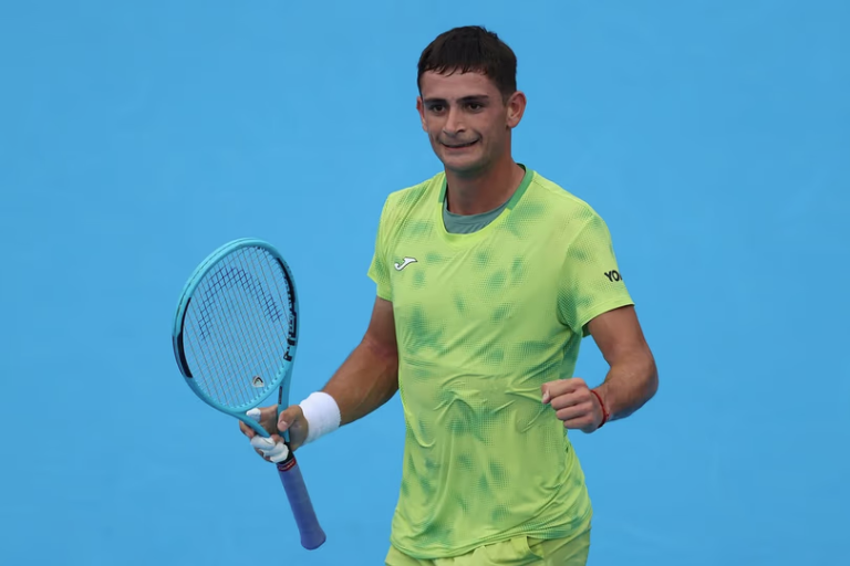 Mariano Navone dio el golpe del US Open y eliminó a Djokovic en una batalla de más de cuatro horas