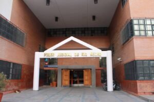 Increíble: frenan descuentos a una jubilada que fue confundida con otra mujer en un juicio de alimentos