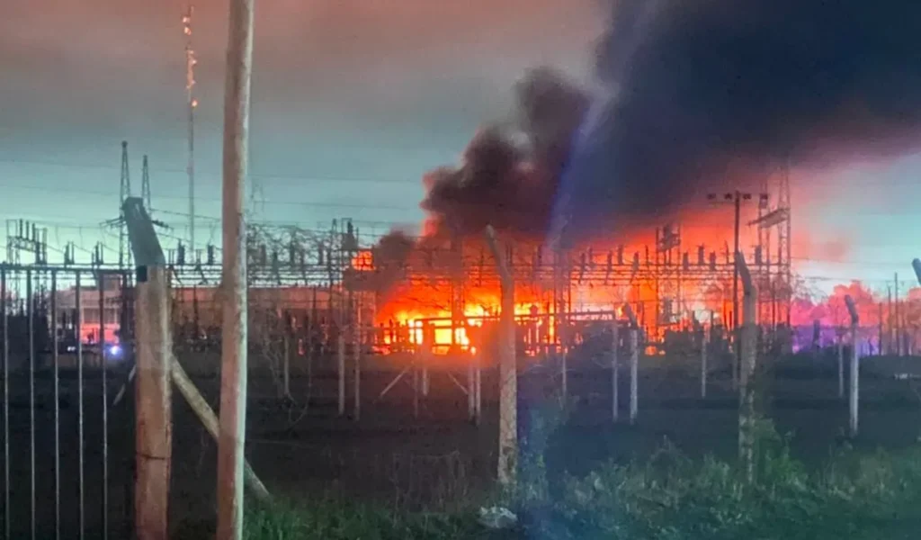 Gran apagón en La Plata: se incendió una central eléctrica y miles de hogares quedaron sin suministro eléctrico