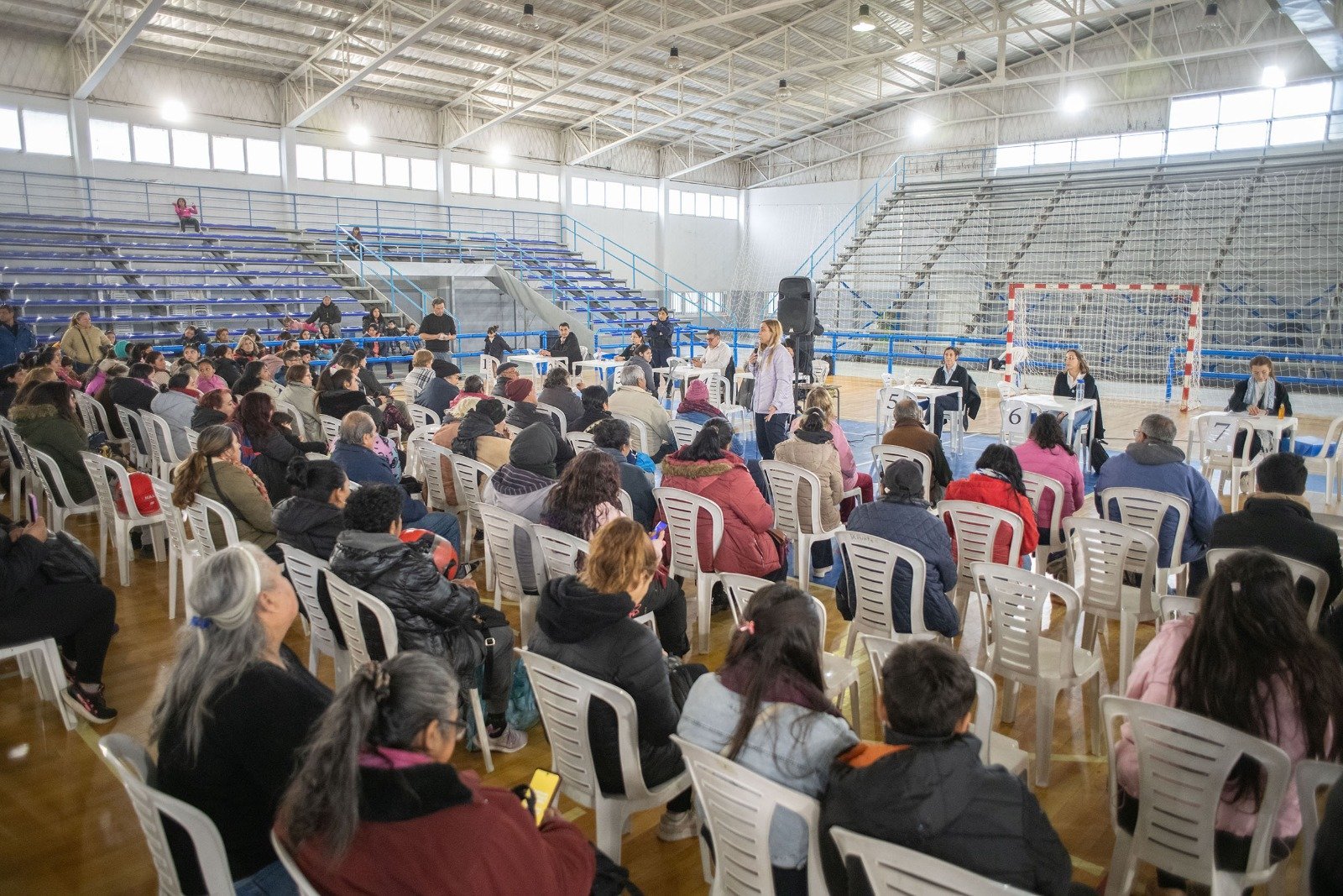 Roca completó el último pago del programa Leña y Garrafa 2026