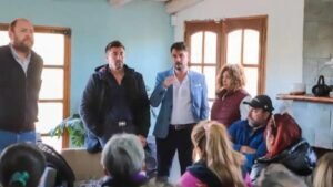 Casa propia: Neuquén avanza en la regularización de tierras y entregará 125 permisos de ocupación en Senillosa