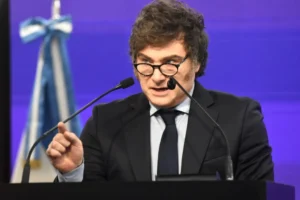 El Presidente condicionó su reelección a los resultados y descartó cambios en el rumbo económico