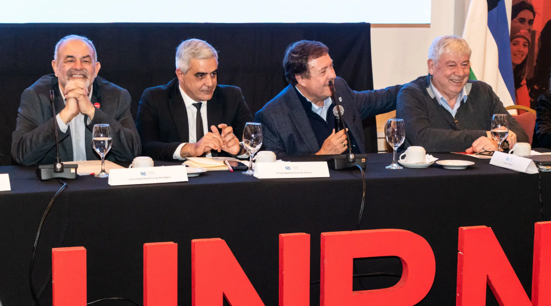 Río Negro digitaliza la gestión de sus institutos de formación docente y beneficiará a más de 8.000 personas