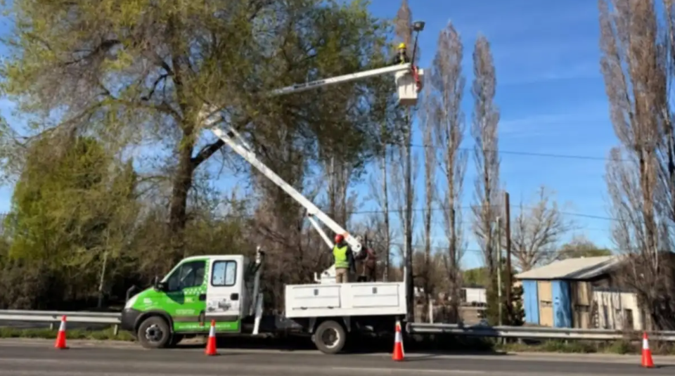 Después de años de reclamos, comenzaron las obras para recuperar la multitrocha de Plottier