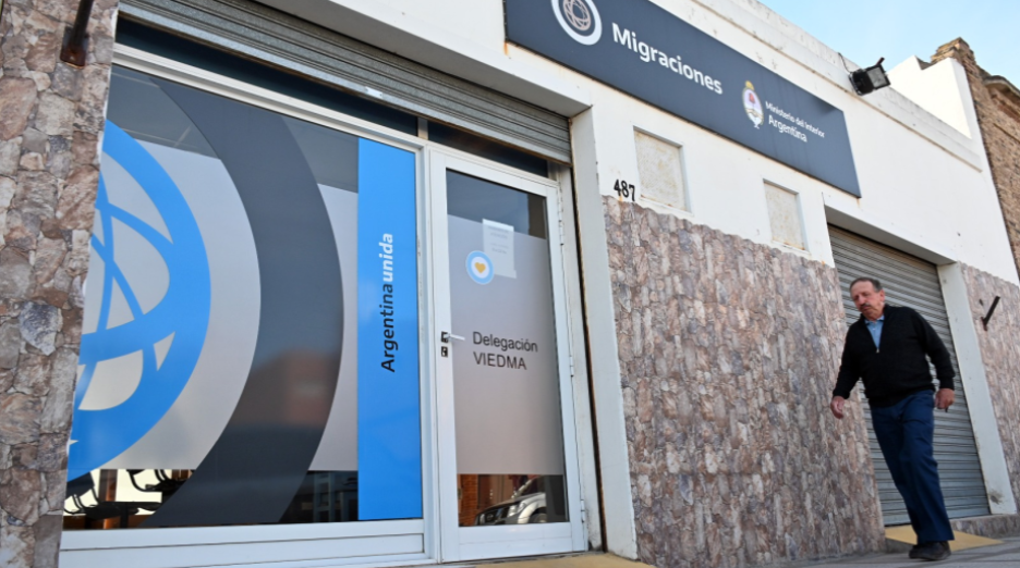 Migraciones tiene nueva conducción en Viedma: quién es la funcionaria designada por Nación