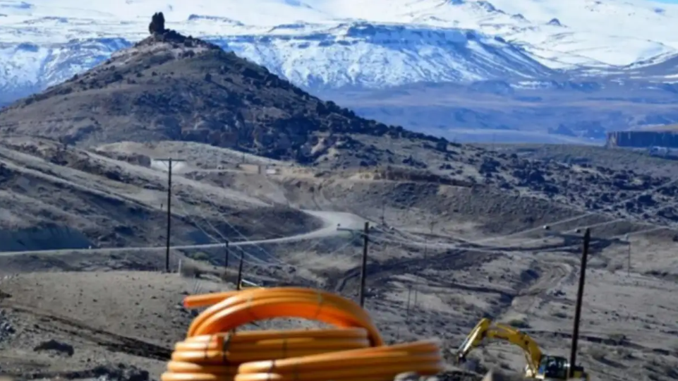Las Ovejas, más cerca del gas natural: cómo avanza la obra en el norte neuquino