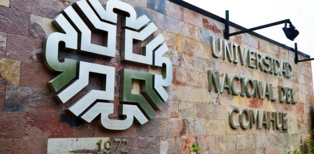 La UNCo amplió una denuncia por ataques a espacios de memoria y pidió medidas preventivas