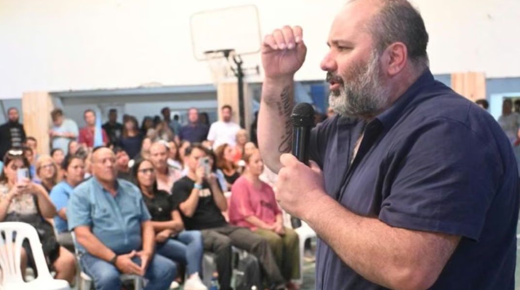 Denunciaron por violencia de género al intendente de Vista Alegre y presidente del PJ neuquino Denunciaron por violencia de género al intendente de Vista Alegre y presidente del PJ neuquino