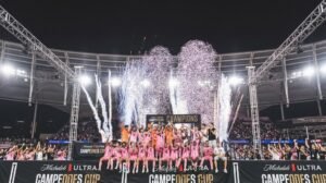 Con un Lionel Messi sublime, Inter Miami levantó la Campeones Cup en el debut de Kily González como DT