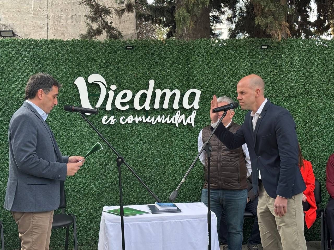 Siguen los cambios: Castro renueva su gabinete y suma nuevos funcionarios en áreas clave de Viedma
