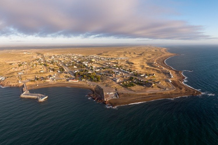 Chubut construirá una línea de alta tensión para incorporar a Camarones al Interconectado Nacional
