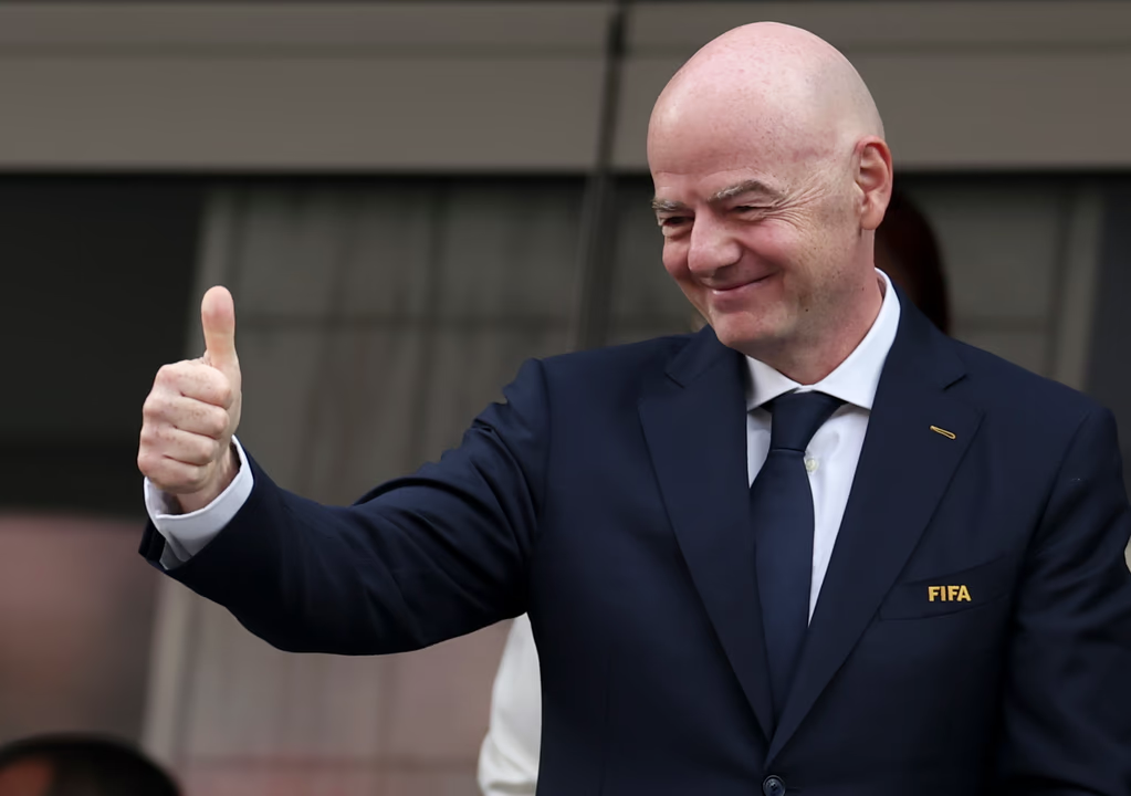 Francia le soltó la mano a Infantino y pidió una profunda reforma en FIFA