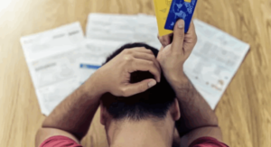 Endeudamiento familiar: qué proponen el oficialismo y la oposición para aliviar la morosidad