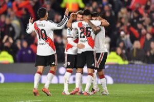 River visita a Atlético Tucumán, con la posibilidad de meterse en puestos de clasificación a los playoffs