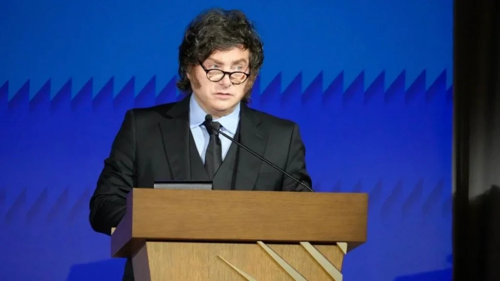 Encuesta: la imagen negativa de Javier Milei trepó al 56% tras sus polémicos dichos sobre quienes no llegan a fin de mes