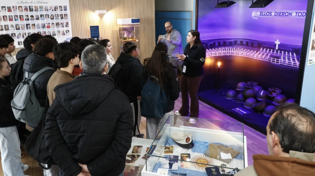 El Memorial Héroes de Malvinas de Bariloche superó las 60.000 visitas y prepara nuevas experiencias tecnológicas