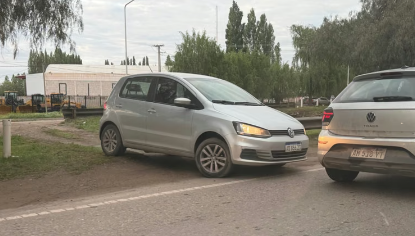 ¿Hasta dónde llegan los automovilistas para evitar las filas? La infracción que preocupa en la Ruta 22