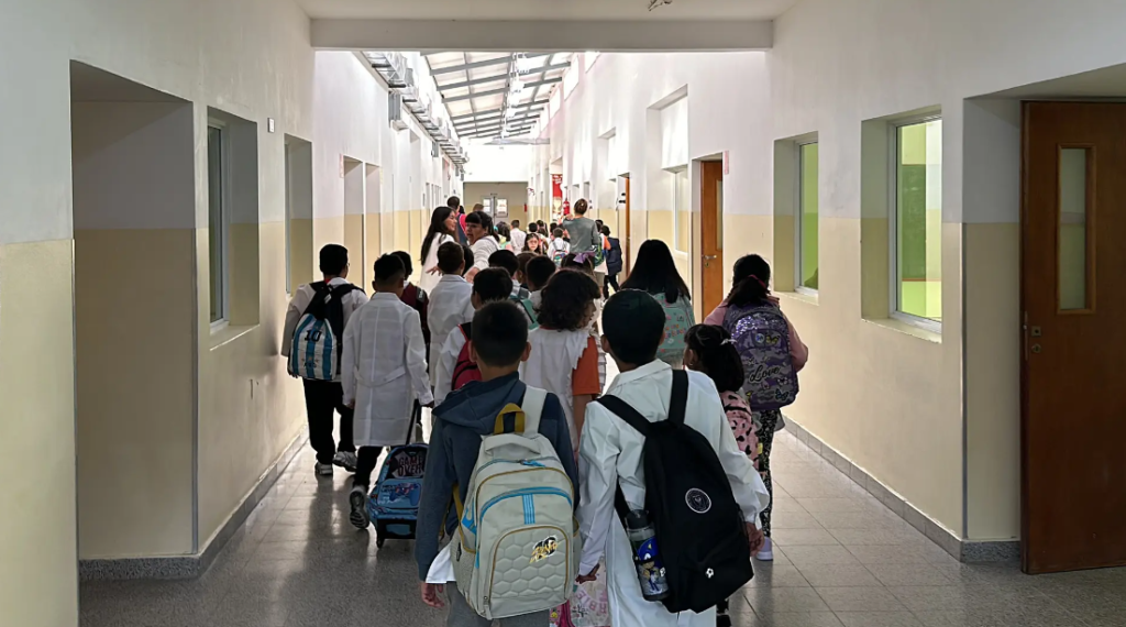 Tu Identidad: Río Negro llevará el Registro Civil a las escuelas para actualizar el DNI de los estudiantes