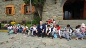 Cortés compartió un lindo encuentro con alumnos de la Escuela 266 en el Centro Cívico