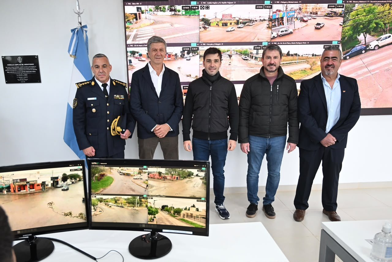 Trelew estrenó el sistema de videovigilancia más avanzado de la Patagonia: IA, reconocimiento facial y detección de patente Trelew estrenó el sistema de videovigilancia más avanzado de la Patagonia: IA, reconocimiento facial y detección de patente
