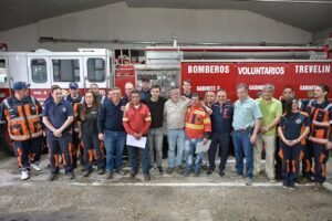 Convenio para incorporar ocho nuevos camiones al sistema de Bomberos Voluntarios del Chubut